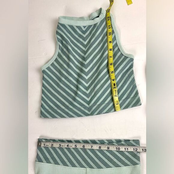 Free People Movement Ohana Seamless Biker Shorts and Cami Top - Picture 14 of 14